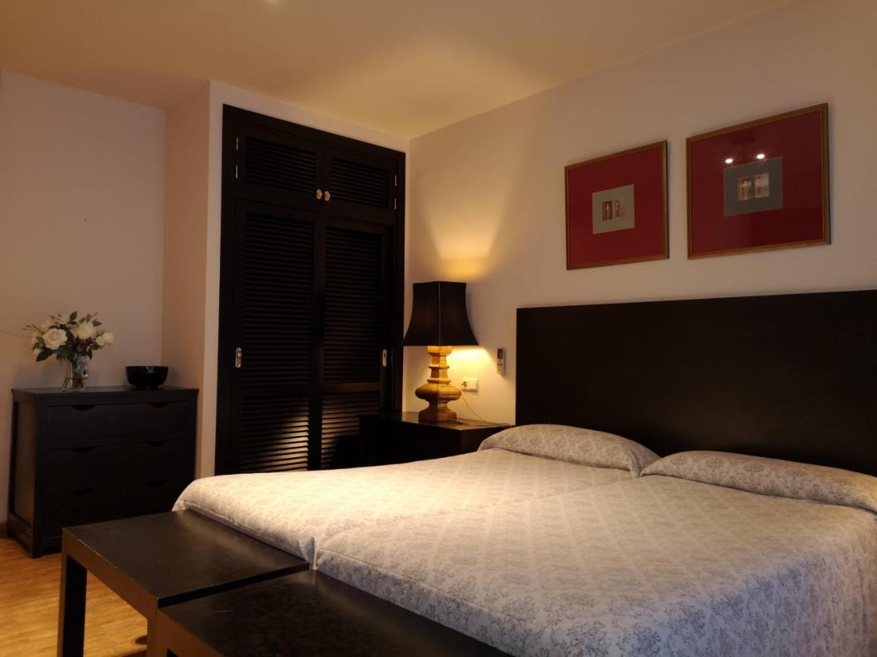Hostal Tres Soles Nerja Zewnętrze zdjęcie