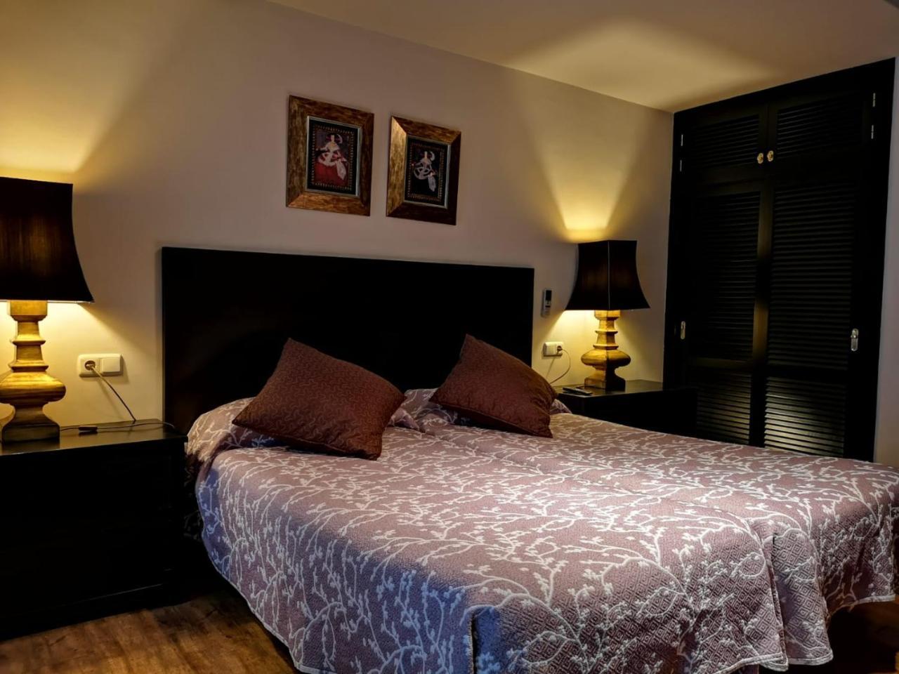 Hostal Tres Soles Nerja Zewnętrze zdjęcie